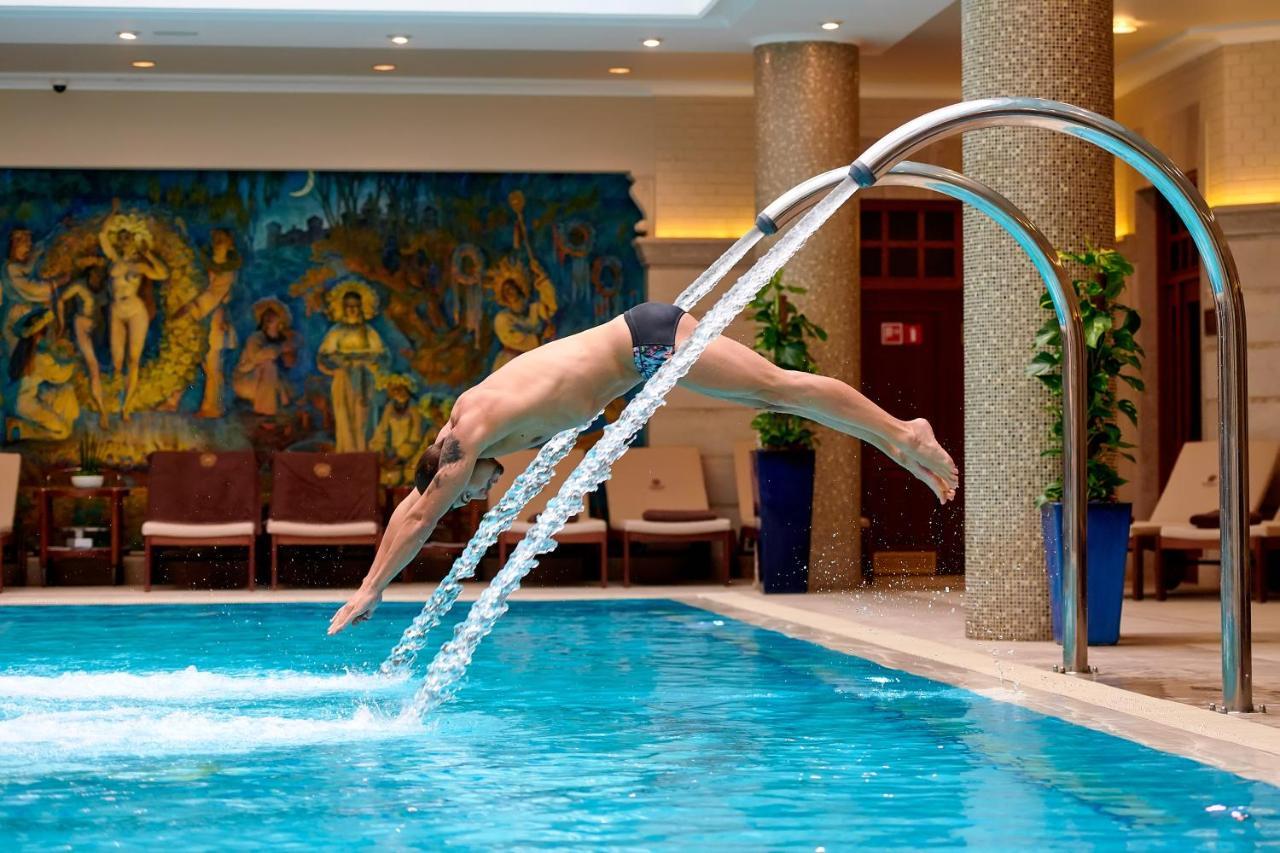 พรีเมียร์ พาเลส Hotel เคียฟ ภายนอก รูปภาพ